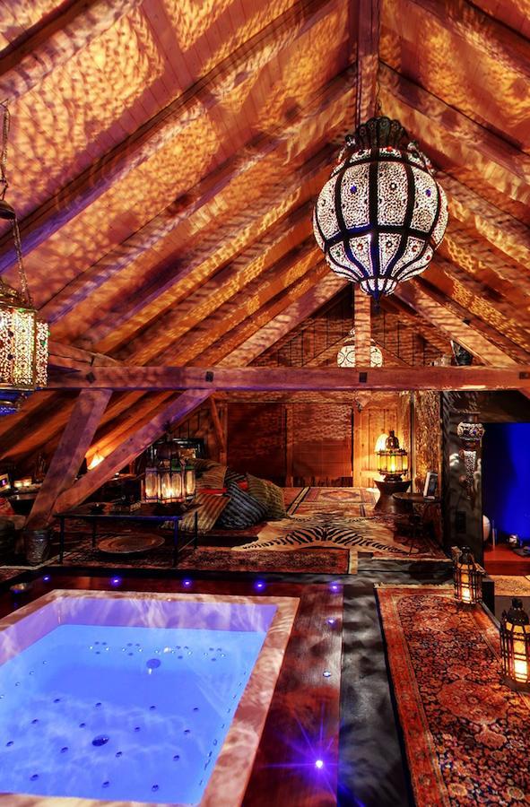 Bijou Hotel / Love And Romance Kallnach Bilik gambar