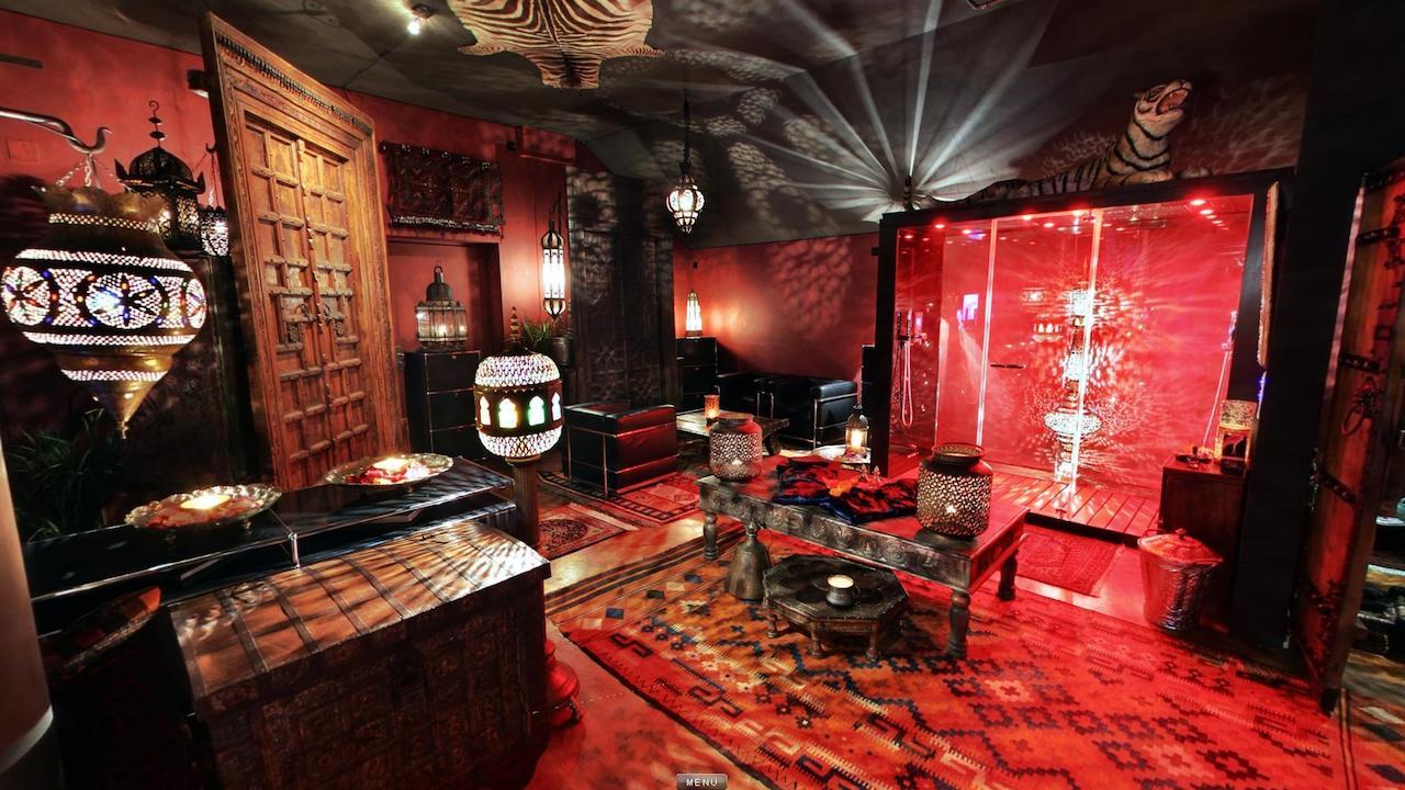Bijou Hotel / Love And Romance Kallnach Bilik gambar
