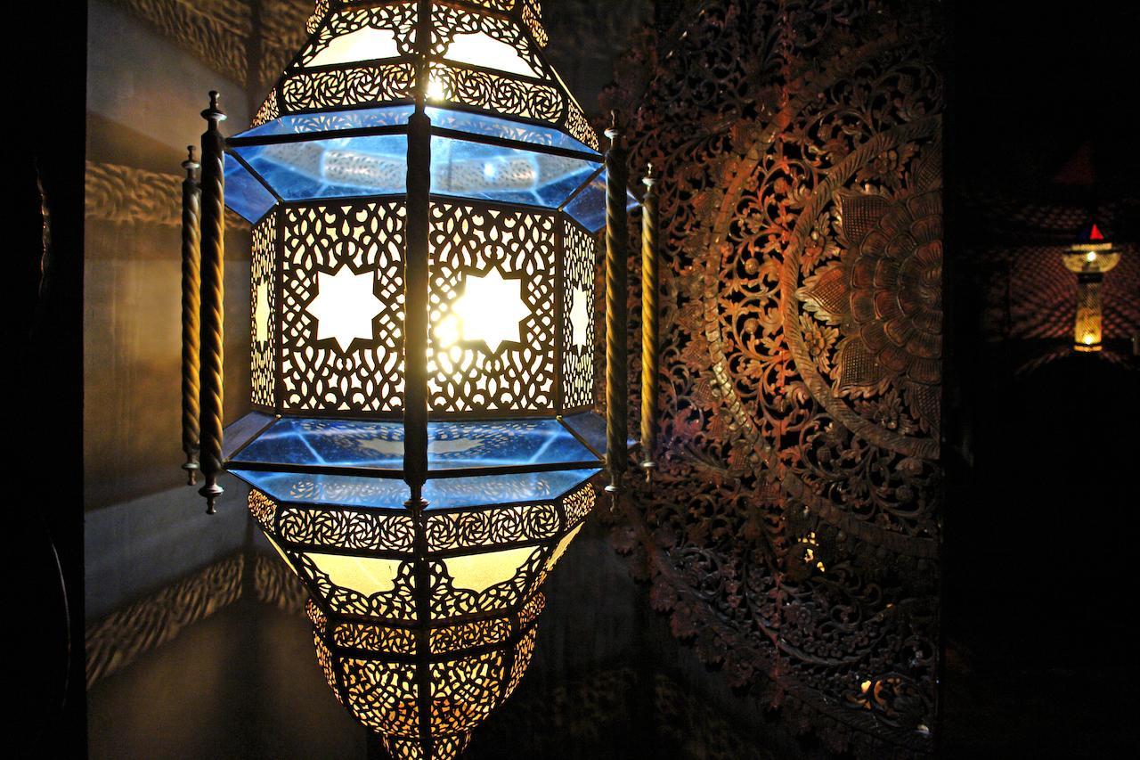 Bijou Hotel / Love And Romance Kallnach Bilik gambar
